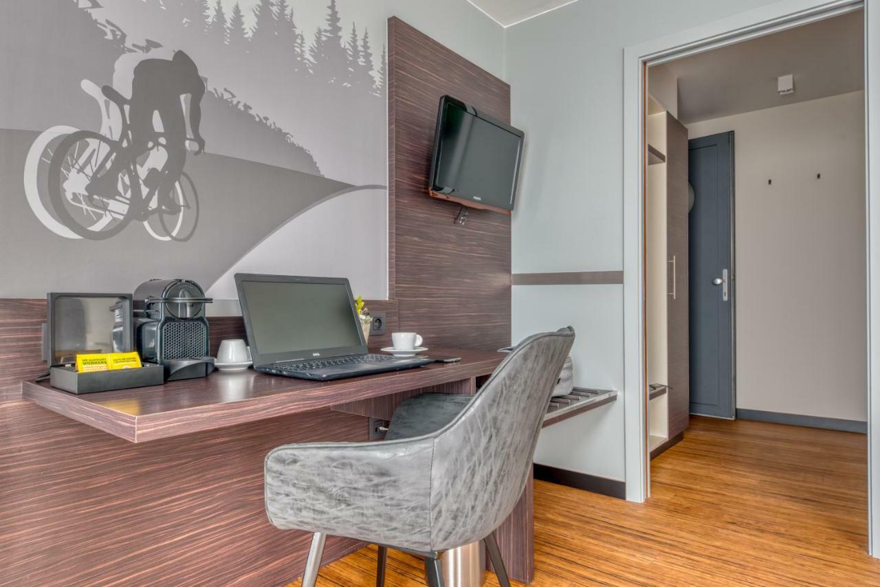 Le Merceny Motel Bastogne Phòng bức ảnh